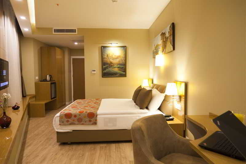 Grand Plaza Hotel Istanbul Exterior photo